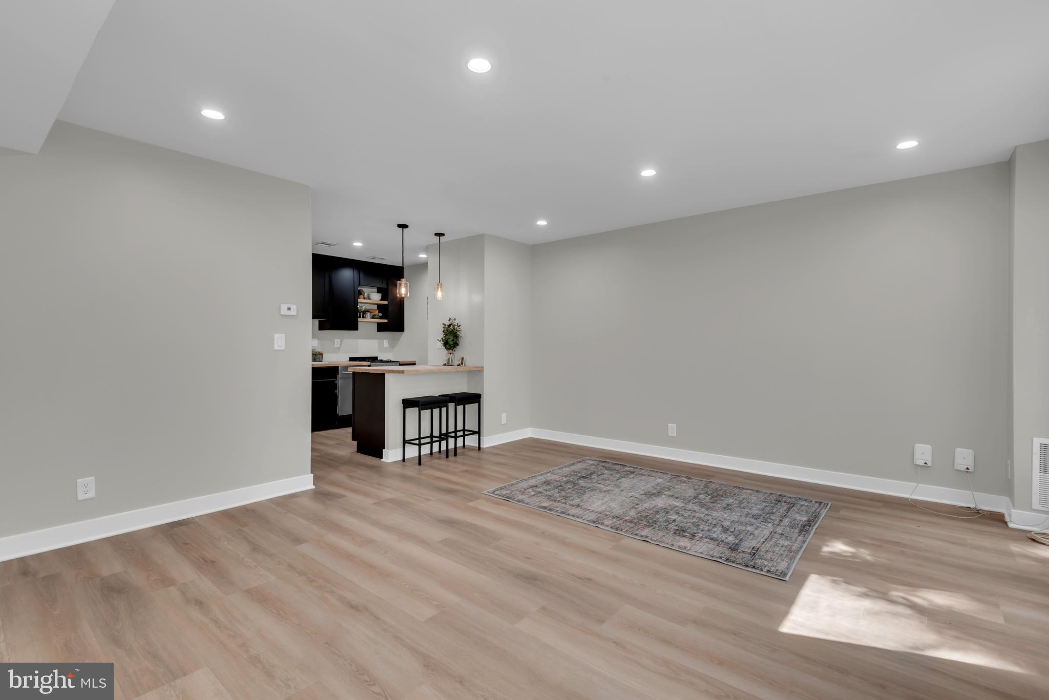 Washington, District of Columbia, 20024, United States, 3 Bedrooms Bedrooms, ,3 BathroomsBathrooms,Residential,For Sale,1943567