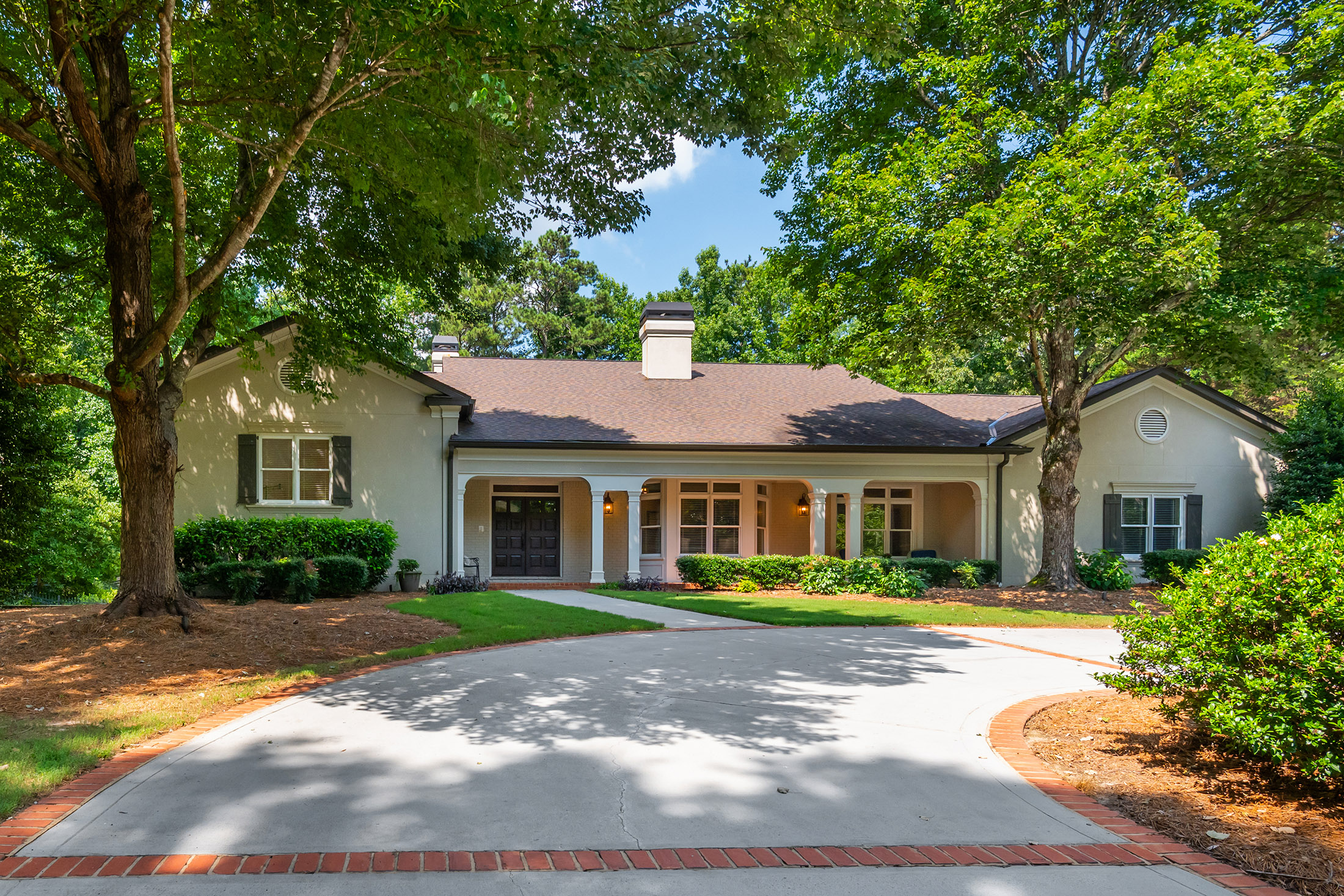  A Rare Opportunity in One of Roswell