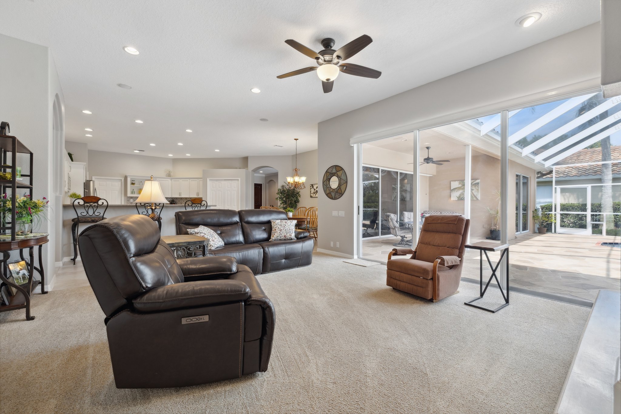 Tampa, Florida, 33647, United States, 5 Bedrooms Bedrooms, ,4 BathroomsBathrooms,Residential,For Sale,1835178