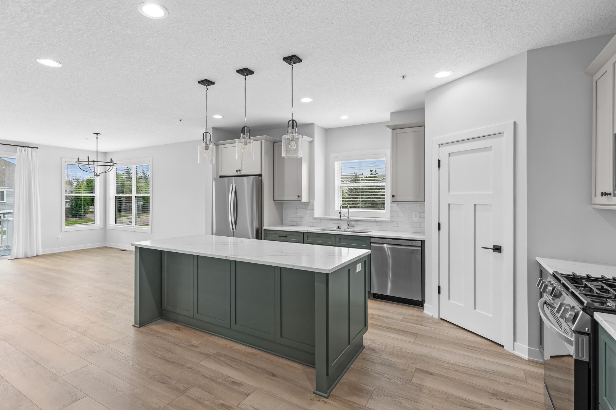 Orono, Minnesota, 55356, United States, 3 Bedrooms Bedrooms, ,4 BathroomsBathrooms,Residential,For Sale,1918632