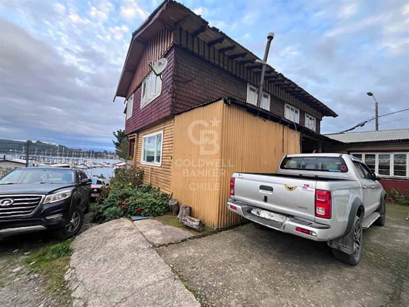 Puerto Montt, Chile, 7 Bedrooms Bedrooms, ,3 BathroomsBathrooms,Residential,For Sale,1991776