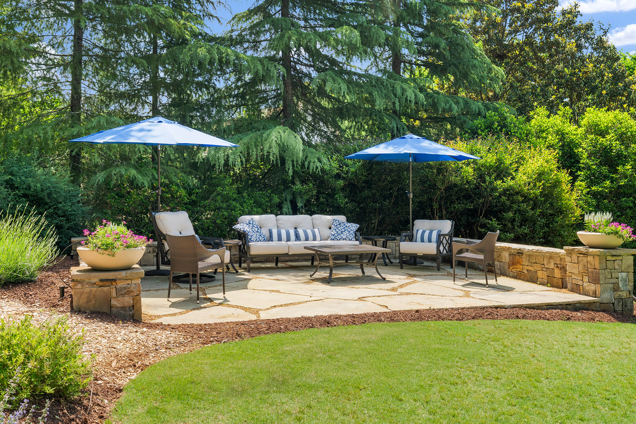  Estate-style Living in One of Milton