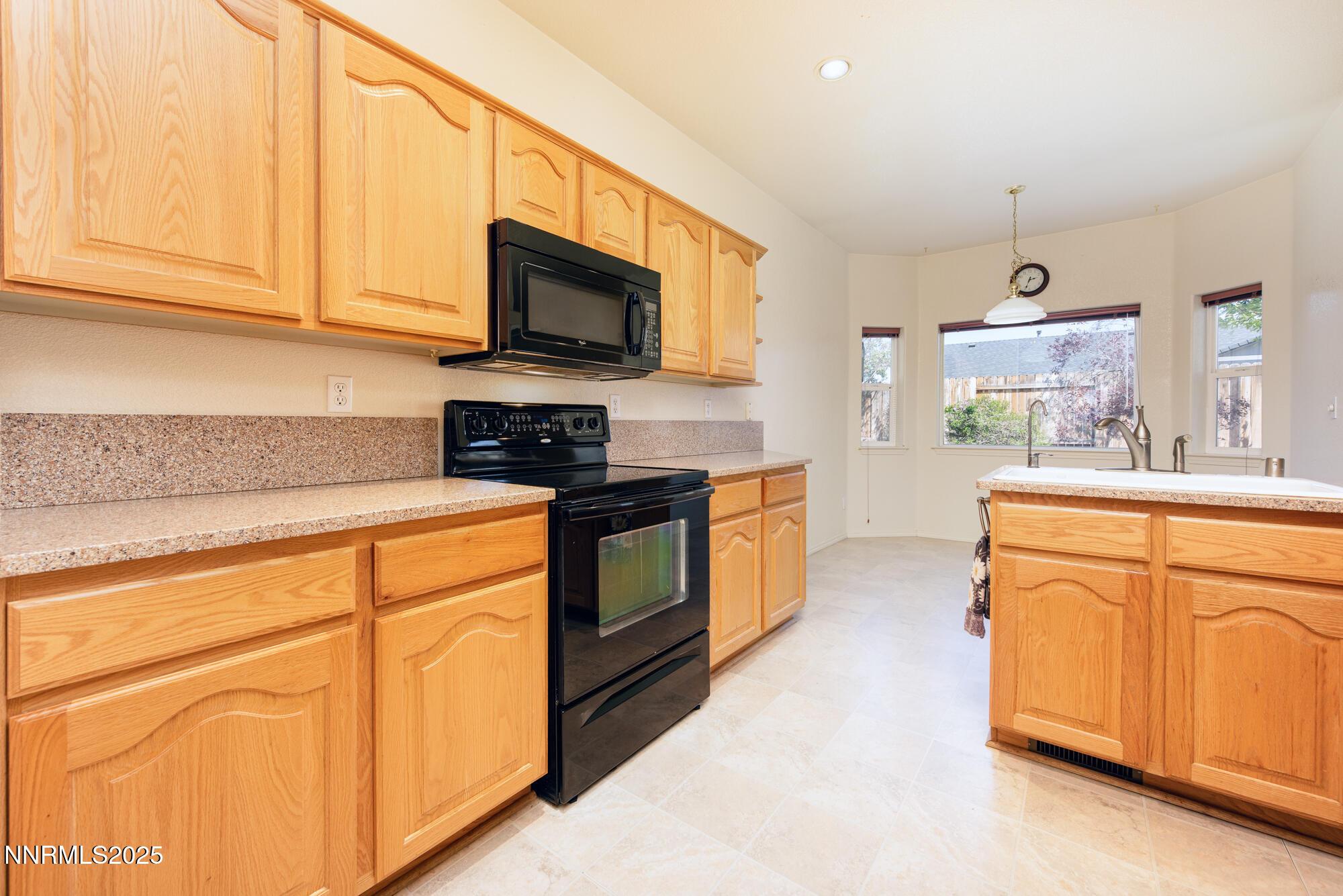 Gardnerville, Nevada, 89460, United States, 3 Bedrooms Bedrooms, ,2 BathroomsBathrooms,Residential,For Sale,1959065