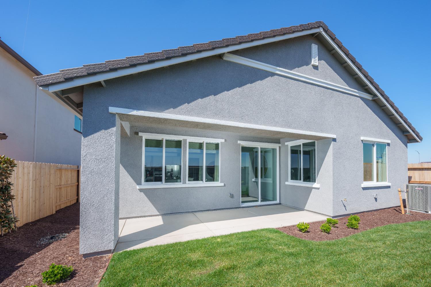 Rancho Cordova, California, 95742, United States, 3 Bedrooms Bedrooms, ,2 BathroomsBathrooms,Residential,For Sale,1905905