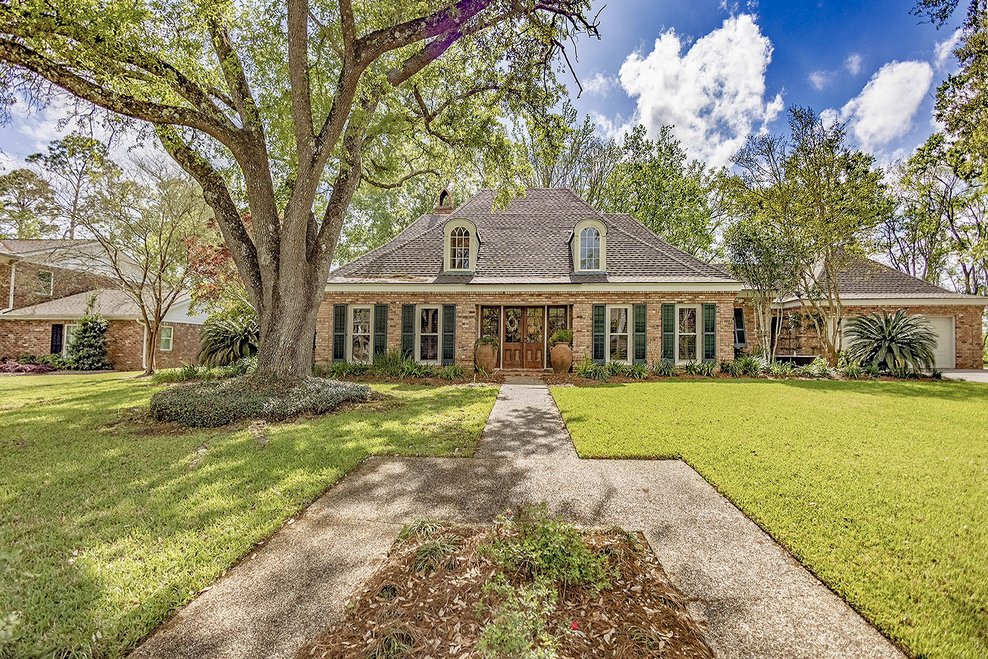 Houma, Louisiana, 70360, United States, 4 Bedrooms Bedrooms, ,3 BathroomsBathrooms,Residential,For Sale,1708944