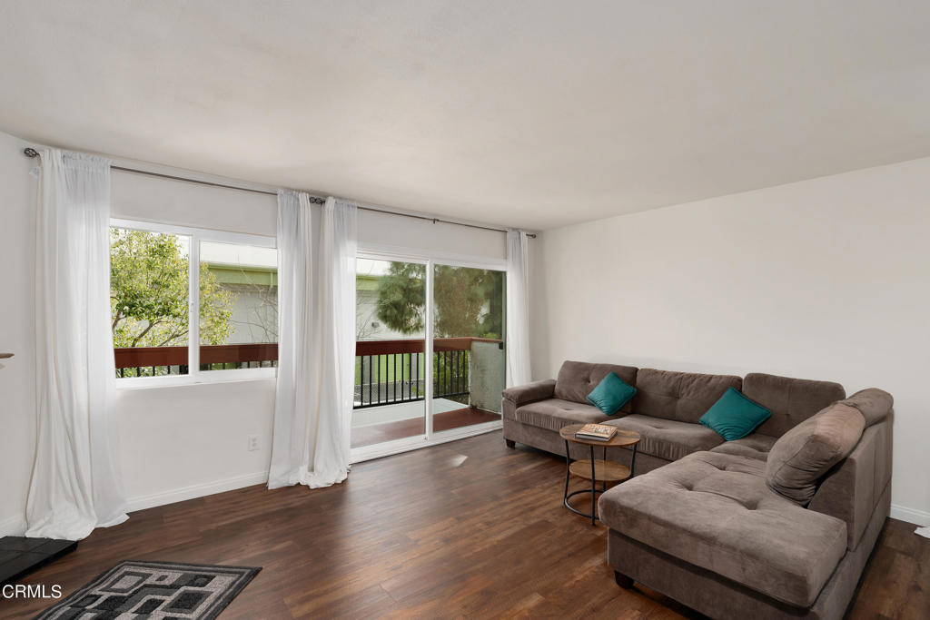 15322 Weddington Street #3, Sherman Oaks, California, 91411, United States, 2 Bedrooms Bedrooms, ,2 BathroomsBathrooms,Residential,For Sale,15322 Weddington Street #3,1621498