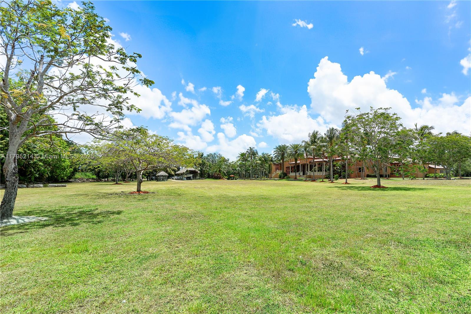 Homestead, Florida, 33031, United States, 6 Bedrooms Bedrooms, ,7 BathroomsBathrooms,Residential,For Sale,1804180