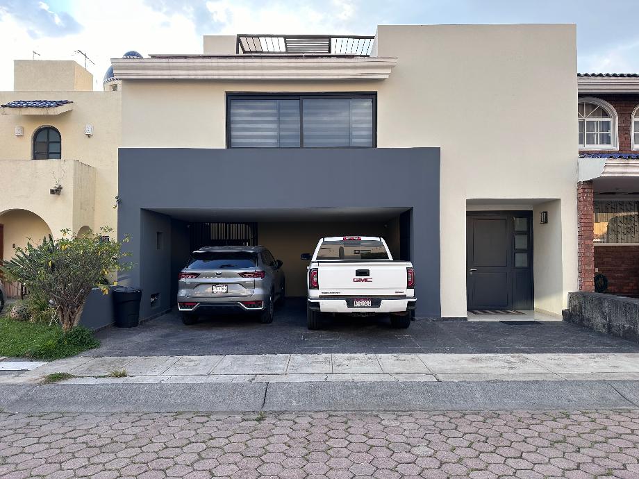Naciones Unidas, Zapopan, Jalisco, 45117, Mexico, 4 Bedrooms Bedrooms, ,4 BathroomsBathrooms,Residential,For Sale,Naciones Unidas,1646412