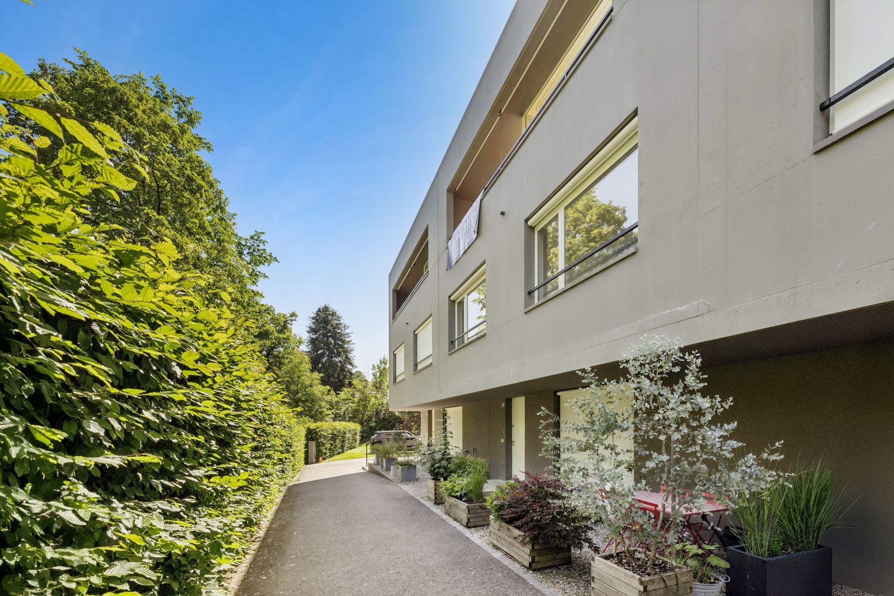  Contemporary split-level house with loggia, independent studio and two parking s - 物件實景
