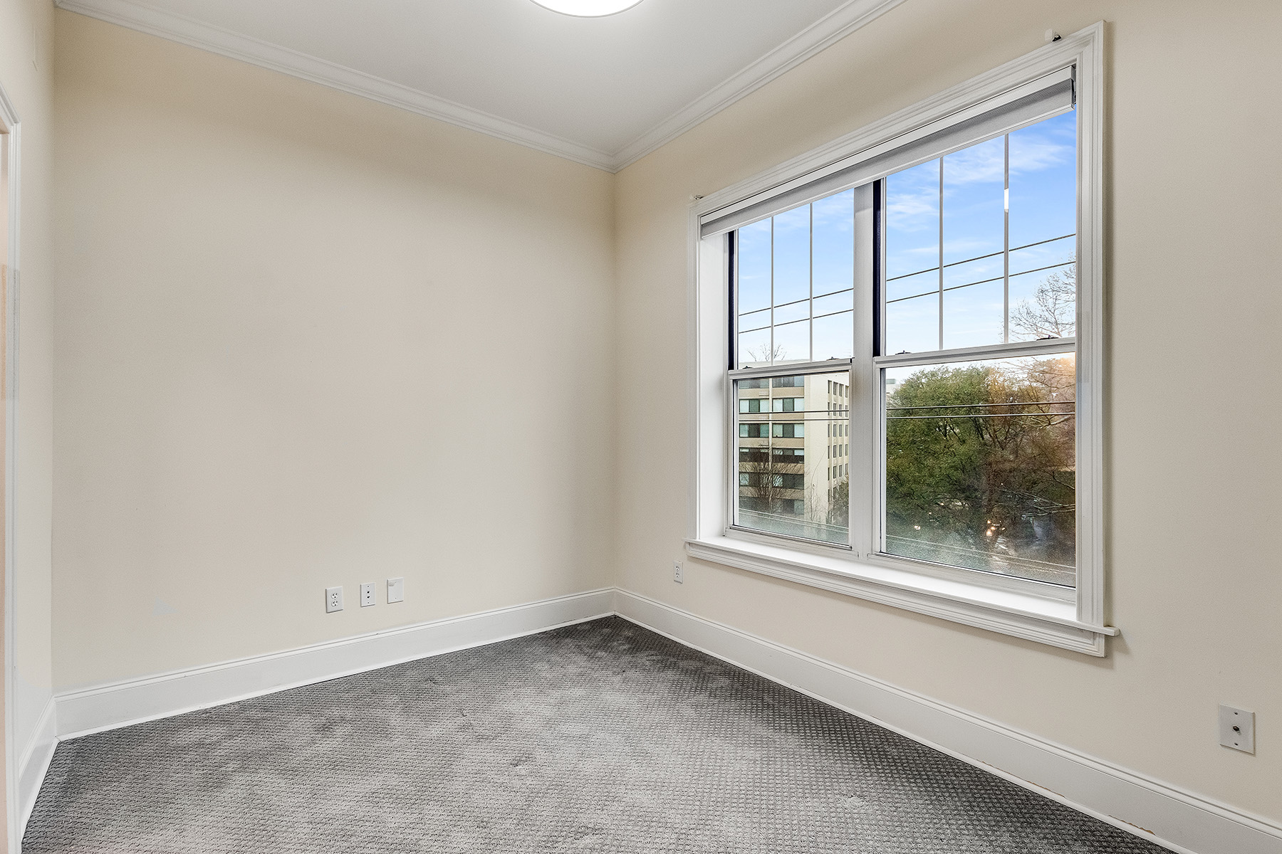  Fully Updated Condo in Ideal Intown Location - 物件實景
