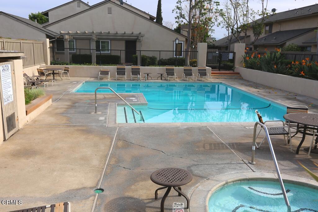 Tustin, California, 92780, United States, 2 Bedrooms Bedrooms, ,2 BathroomsBathrooms,Residential,For Sale,2002940