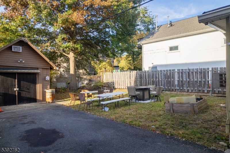 Rahway City, New Jersey, 07065, United States, 5 Bedrooms Bedrooms, ,2 BathroomsBathrooms,Residential,For Sale,1968734