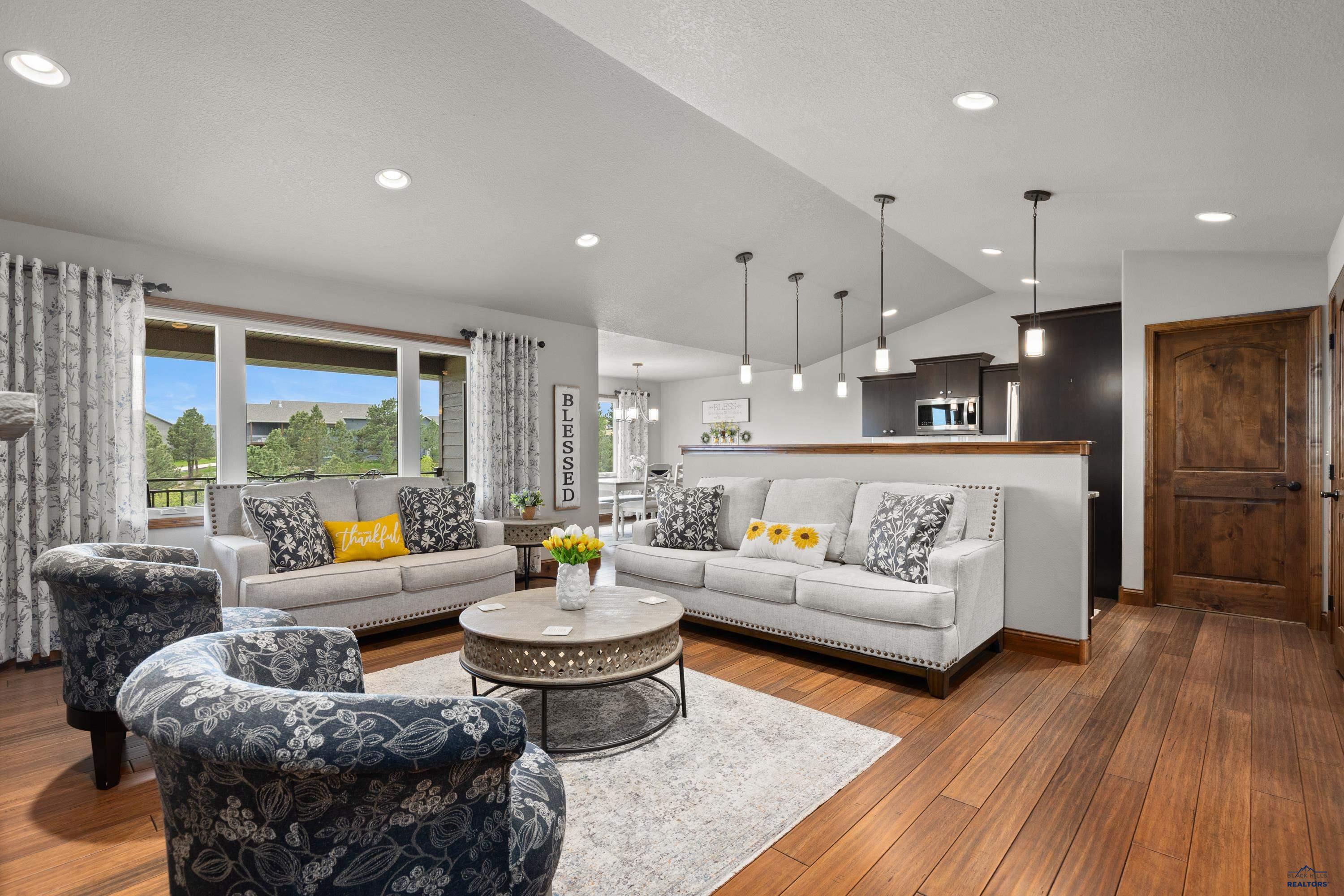 Rapid City, South Dakota, 57702, United States, 4 Bedrooms Bedrooms, ,3 BathroomsBathrooms,Residential,For Sale,1840949