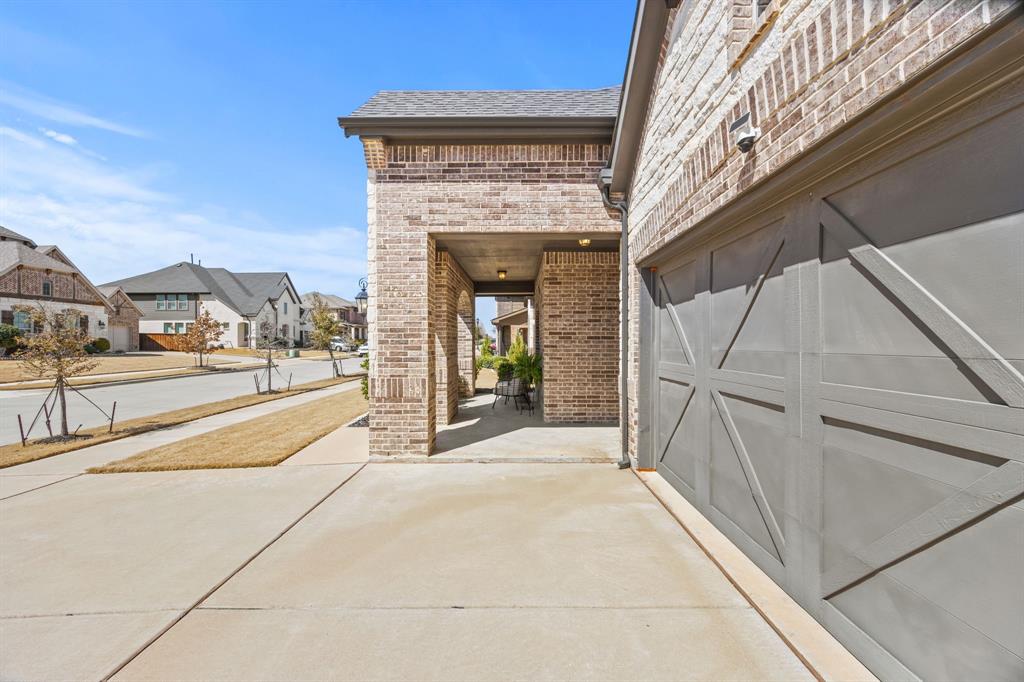 Mansfield, Texas, 76063, United States, 4 Bedrooms Bedrooms, ,4 BathroomsBathrooms,Residential,For Sale,1881326