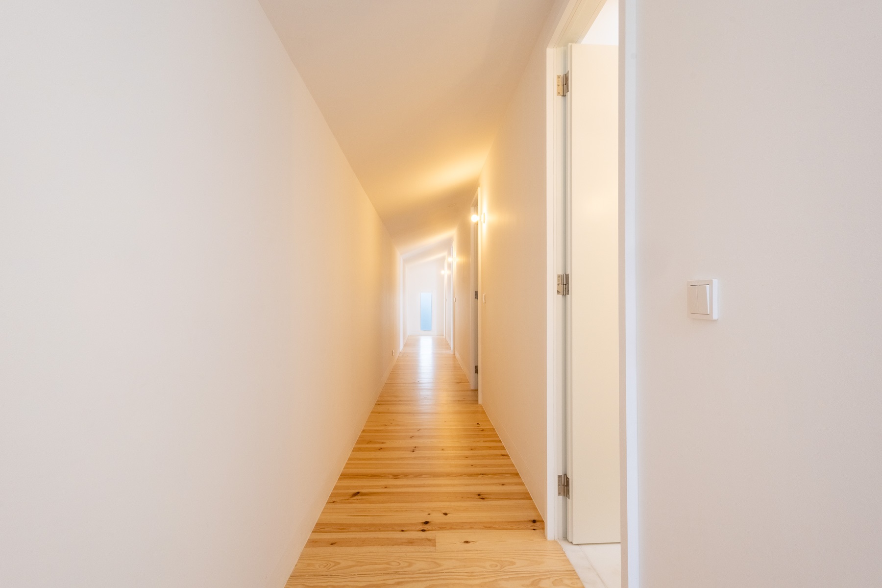  Semi-detached house, 5 bedrooms, for Sale - 物件實景
