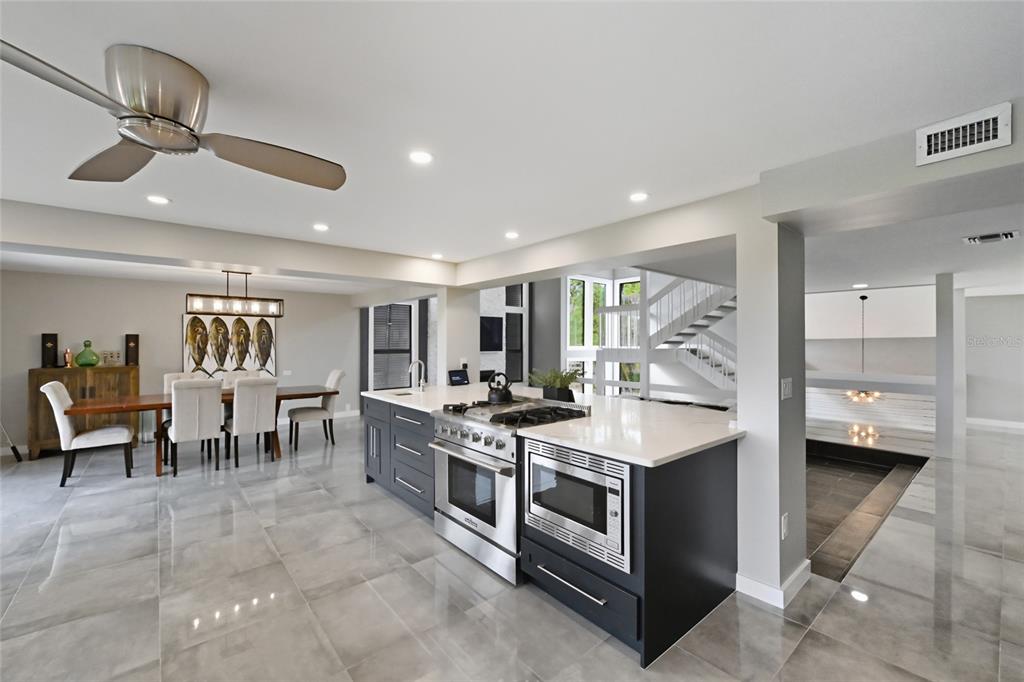 Sarasota, Florida, 34242, United States, 4 Bedrooms Bedrooms, ,5 BathroomsBathrooms,Residential,For Sale,1999117