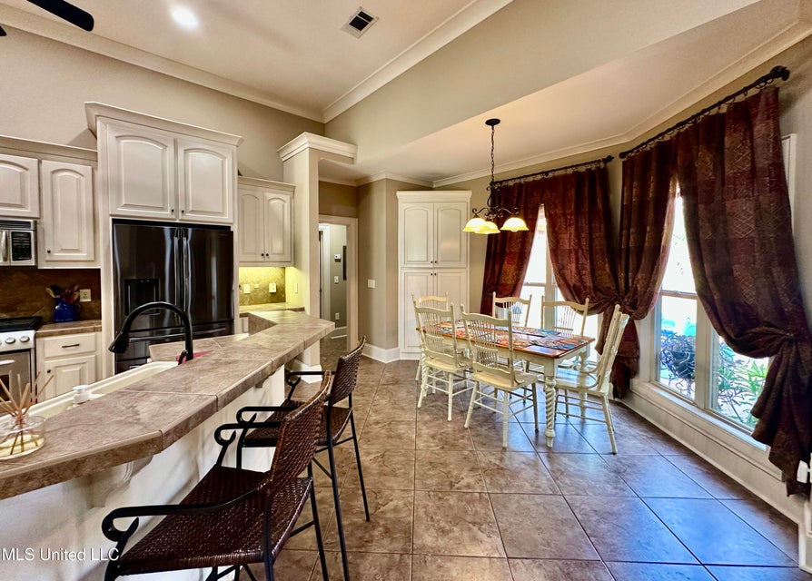 Clinton, Mississippi, 39056, United States, 4 Bedrooms Bedrooms, ,3 BathroomsBathrooms,Residential,For Sale,1998681