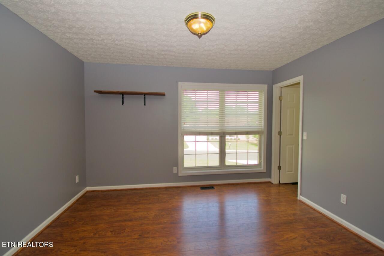 Maryville, Tennessee, 37803, United States, 3 Bedrooms Bedrooms, ,3 BathroomsBathrooms,Residential,For Sale,1857771