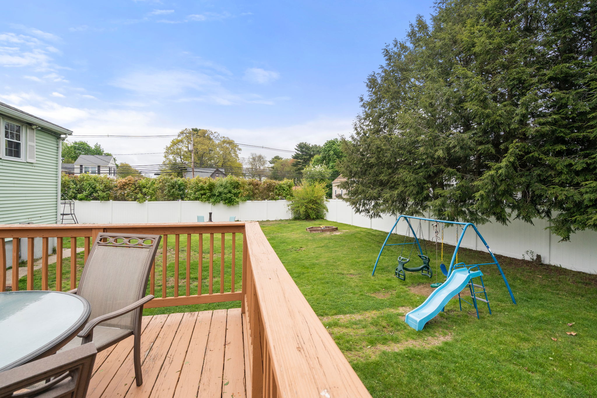  2 Forbes Road, Canton, MA, 02021 - 物件實景