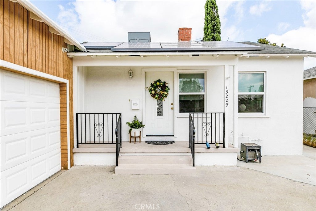 Van Nuys, California, 91402, United States, 3 Bedrooms Bedrooms, ,1 BathroomBathrooms,Residential,For Sale,1949812