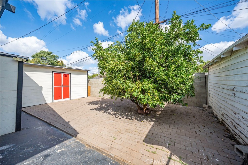 Los Angeles, California, 90011, United States, 4 Bedrooms Bedrooms, ,3 BathroomsBathrooms,Residential,For Sale,1984518