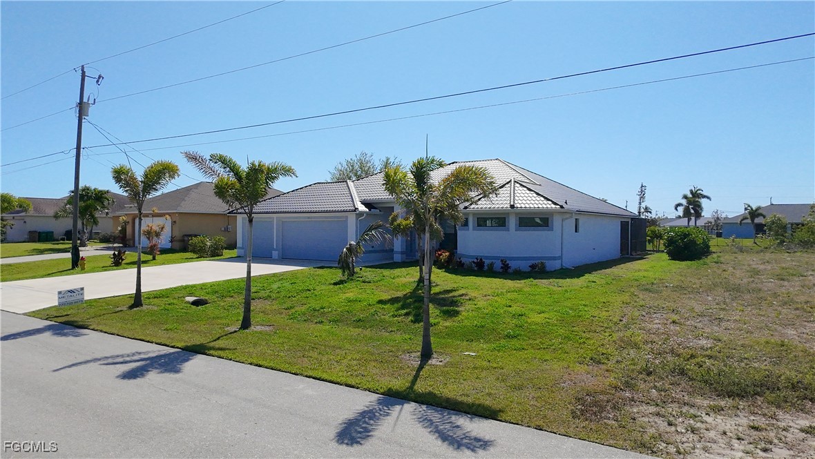 Cape Coral, Florida, 33914, United States, 3 Bedrooms Bedrooms, ,2 BathroomsBathrooms,Residential,For Sale,2005885