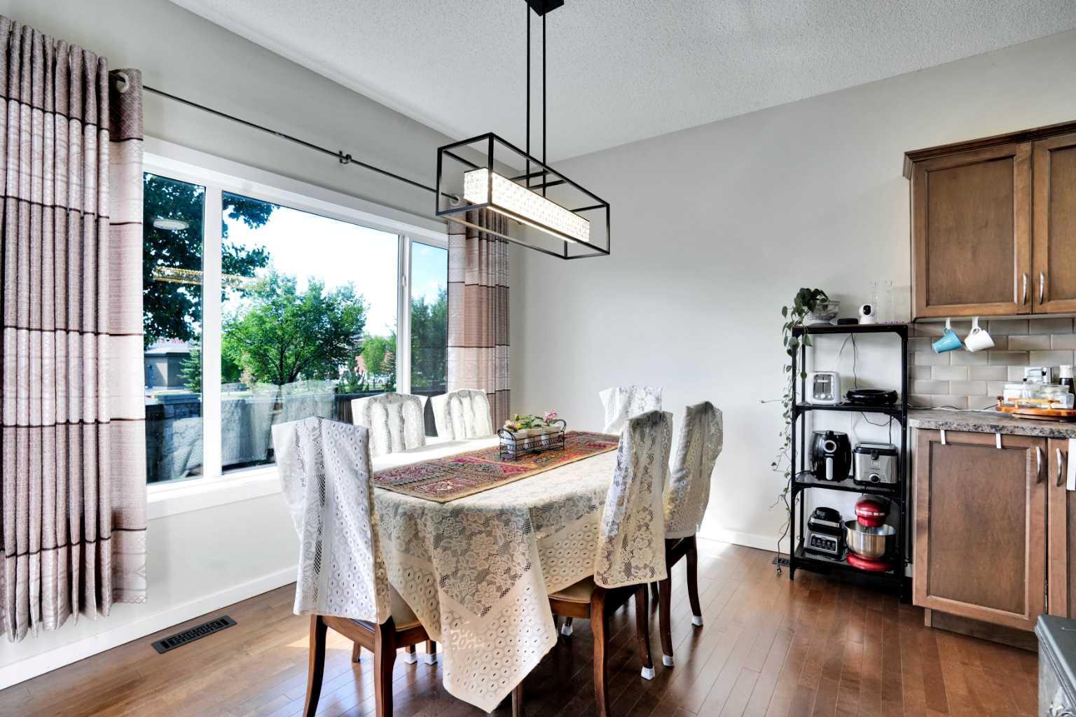CALGARY, Alberta, T3M 0N7, CA, 4 Bedrooms Bedrooms, ,4 BathroomsBathrooms,Residential,For Sale,1908583