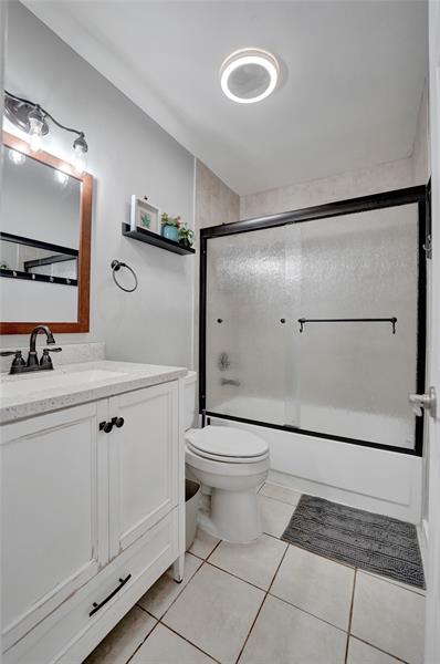 Davie, Florida, 33325, United States, 3 Bedrooms Bedrooms, ,2 BathroomsBathrooms,Residential,For Sale,1902836
