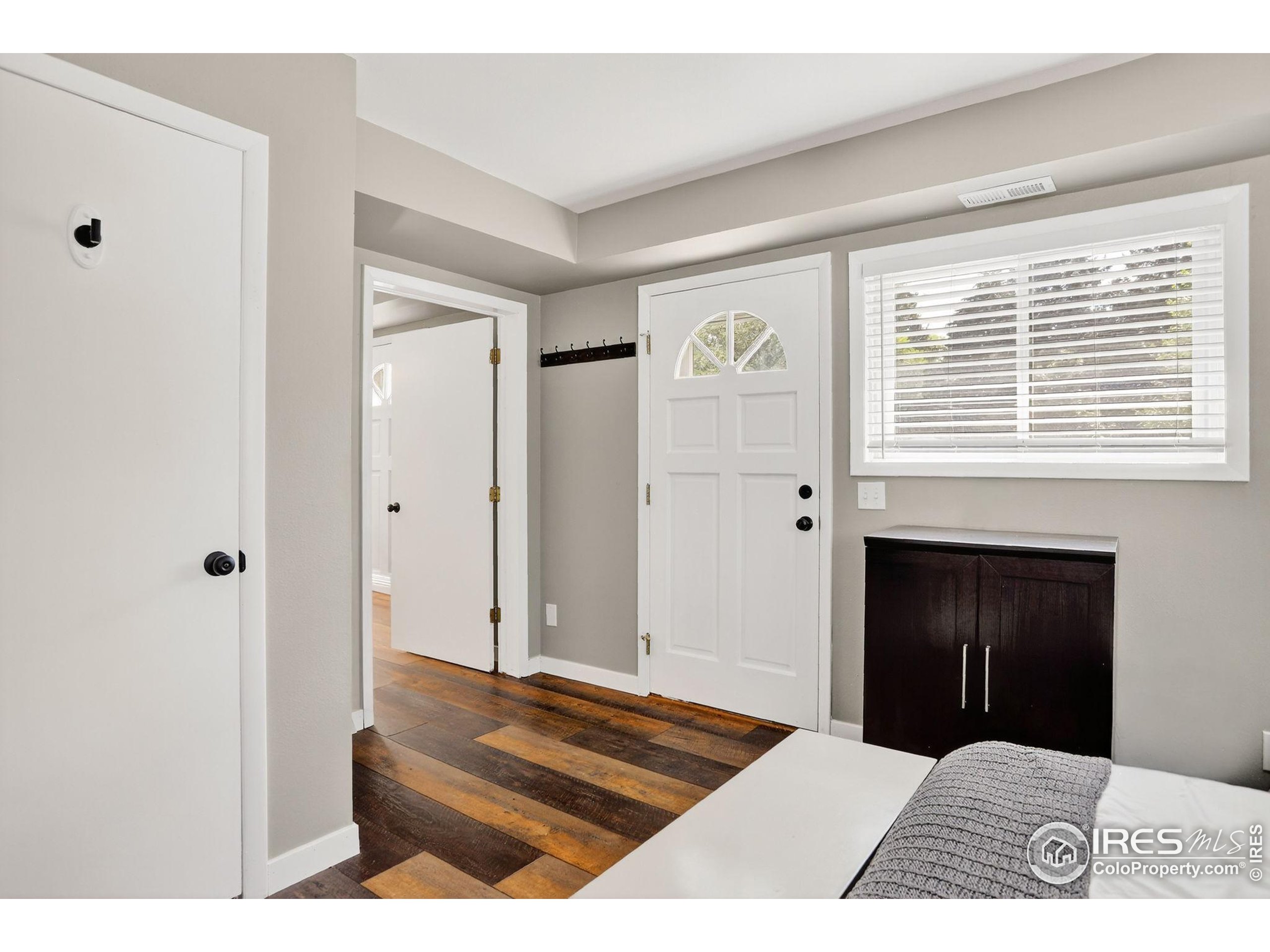 Longmont, Colorado, 80501, United States, 3 Bedrooms Bedrooms, ,1 BathroomBathrooms,Residential,For Sale,1948840