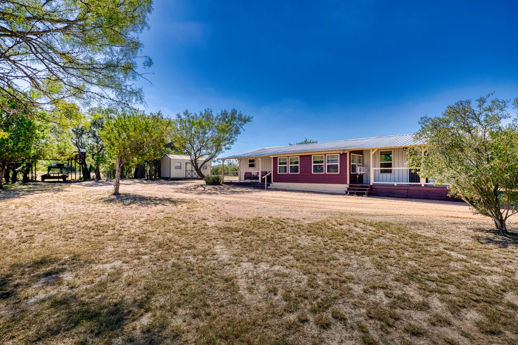 Fredericksburg, Texas, 78624, United States, 3 Bedrooms Bedrooms, ,2 BathroomsBathrooms,Residential,For Sale,1982918