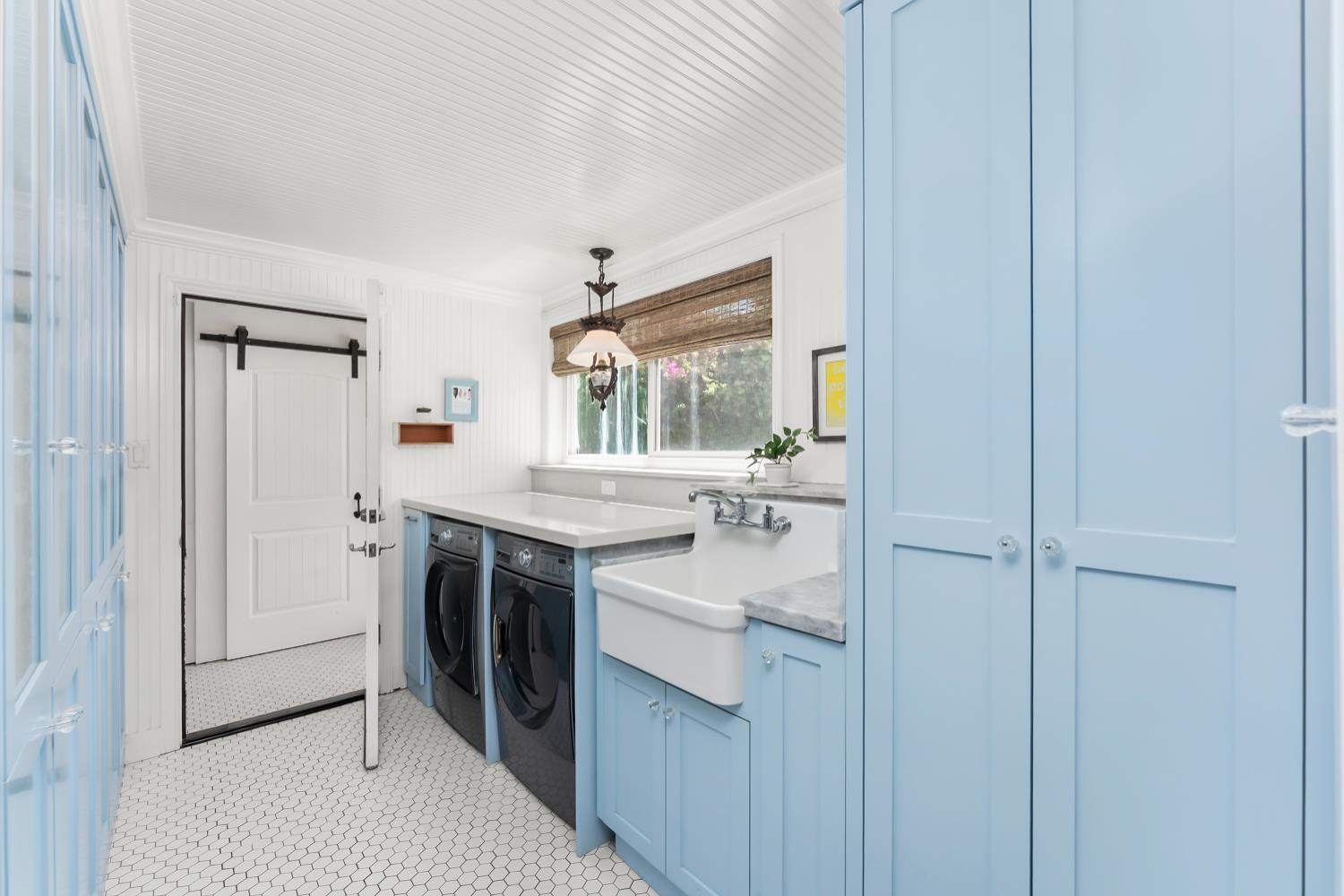 Sacramento, California, 95864, United States, 4 Bedrooms Bedrooms, ,3 BathroomsBathrooms,Residential,For Sale,1906967