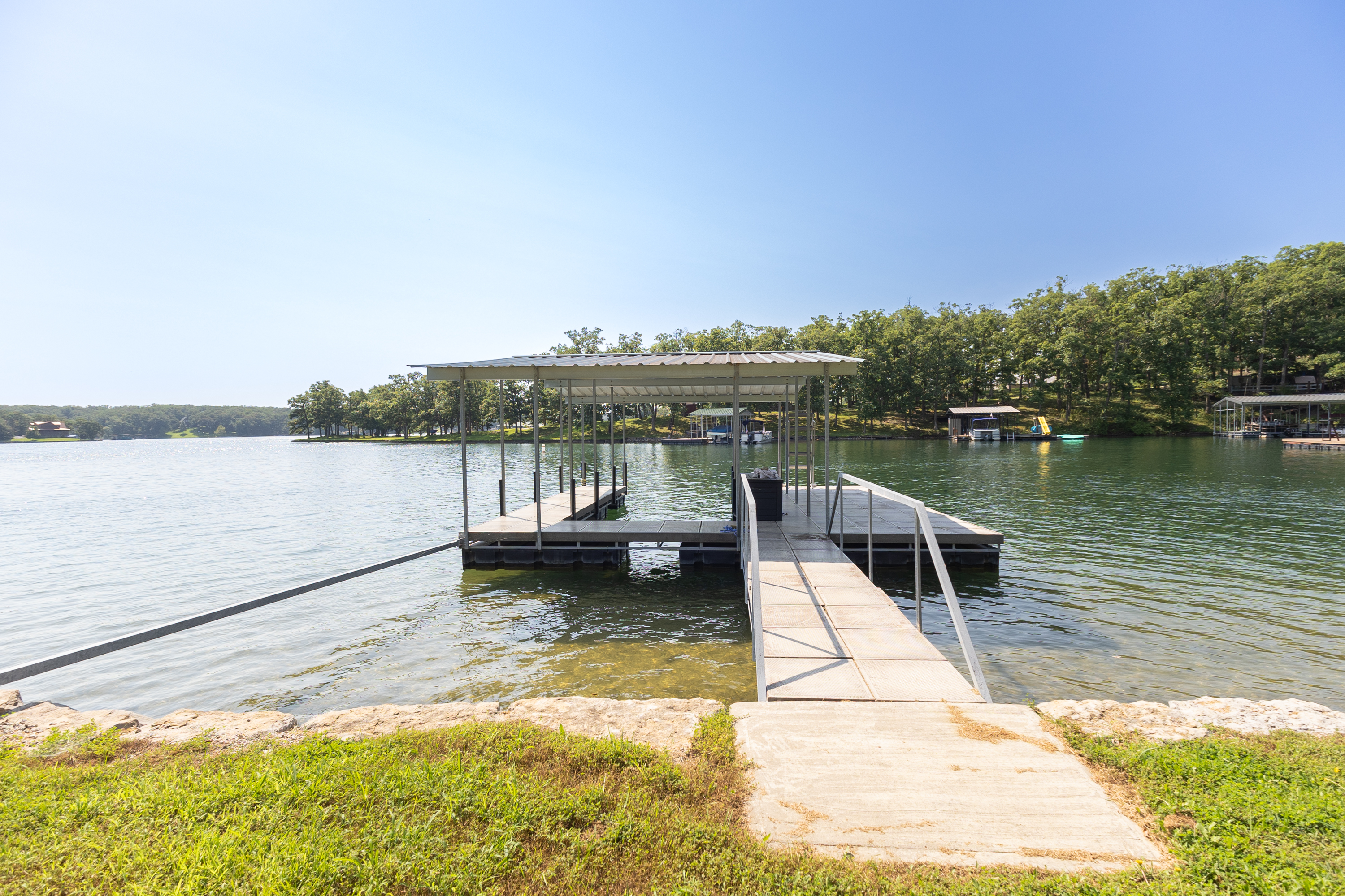 Keytesville, Missouri, 65261, United States, 4 Bedrooms Bedrooms, ,Residential,For Sale,1910439