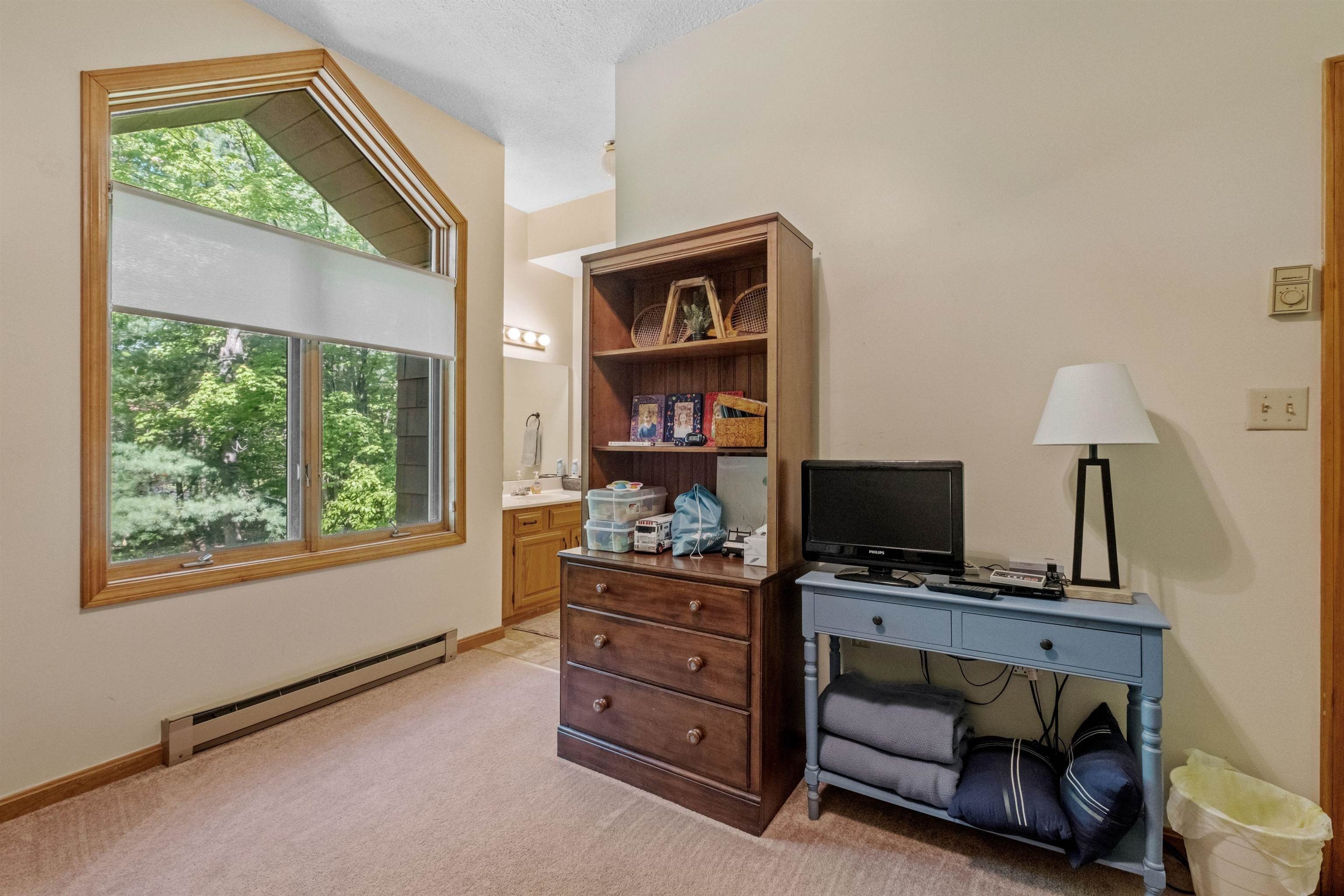 Woodstock, New Hampshire, 03262, United States, 3 Bedrooms Bedrooms, ,1 BathroomBathrooms,Residential,For Sale,1975187