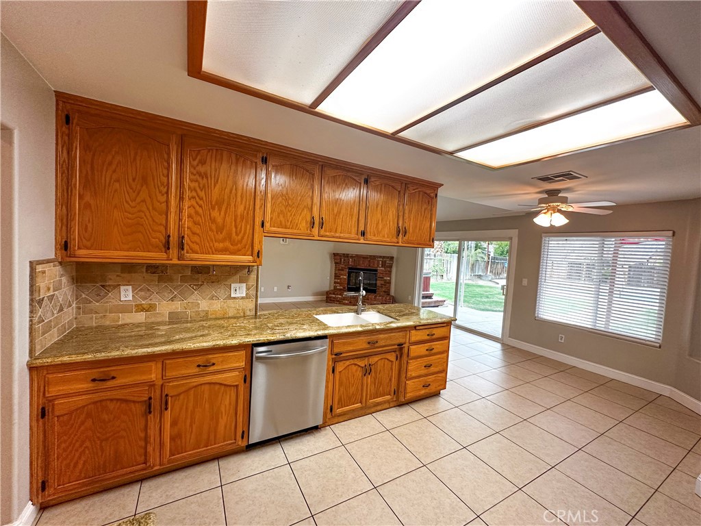 Bakersfield, California, 93312, United States, 3 Bedrooms Bedrooms, ,2 BathroomsBathrooms,Residential,For Sale,1915632