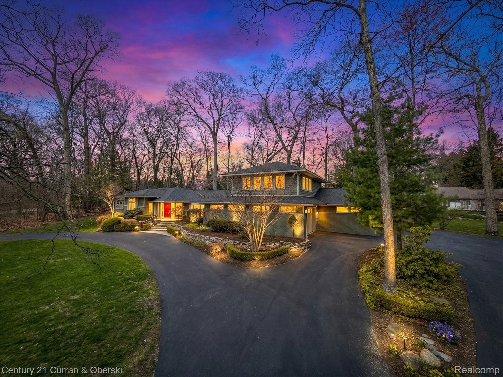 Bloomfield Hills, Michigan, 48301, United States, 4 Bedrooms Bedrooms, ,4 BathroomsBathrooms,Residential,For Sale,2035852