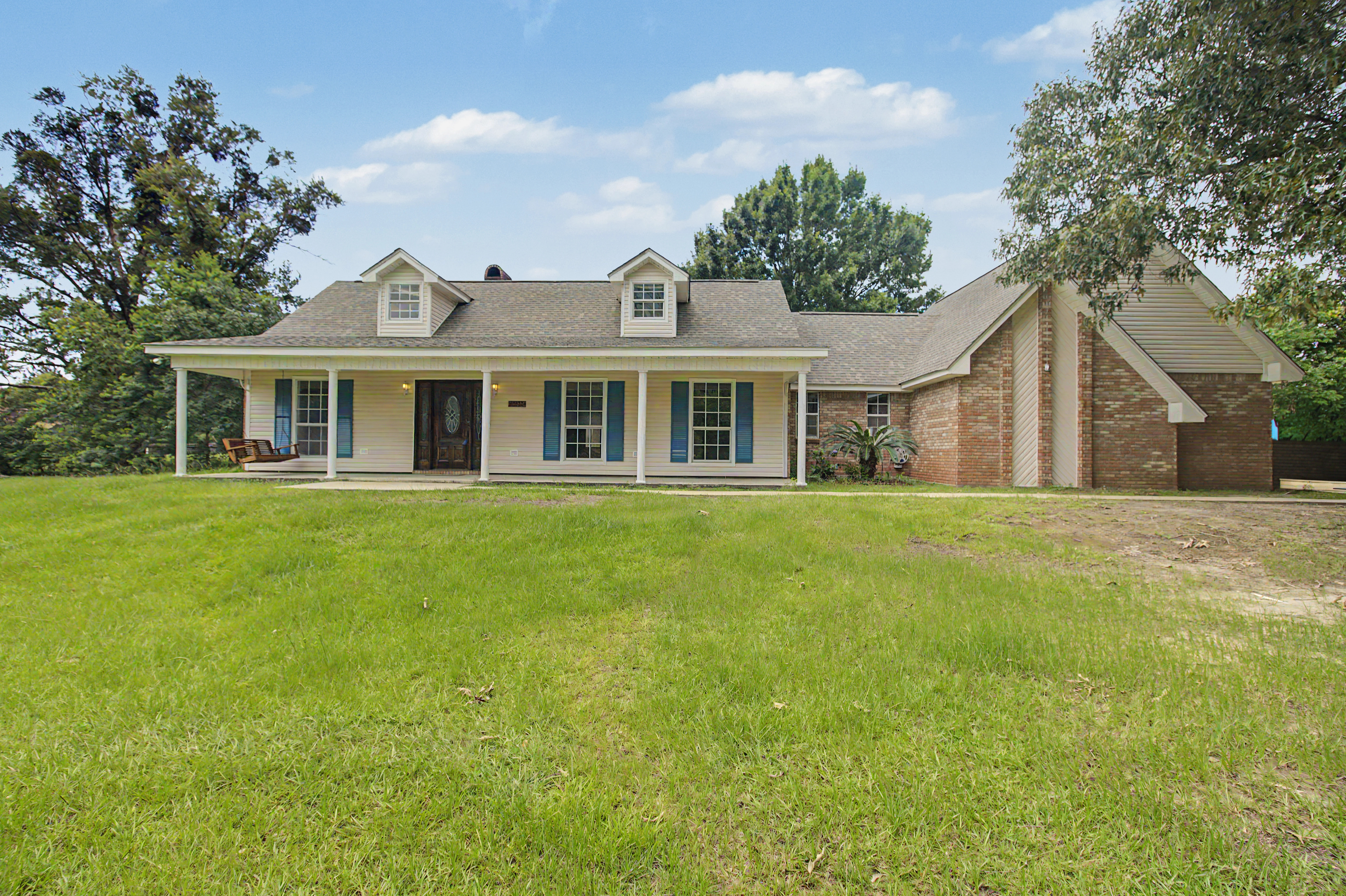 Village Cir, Biloxi, MS 39532