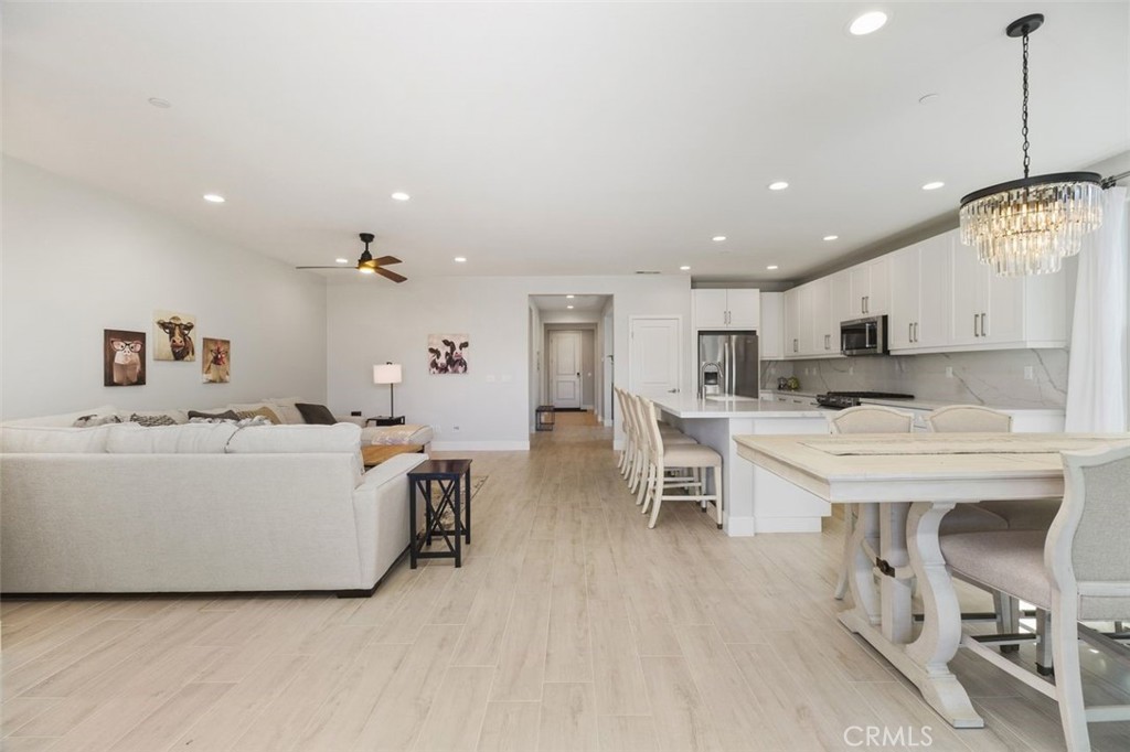 Indio, California, 92201, United States, 2 Bedrooms Bedrooms, ,3 BathroomsBathrooms,Residential,For Sale,1919673