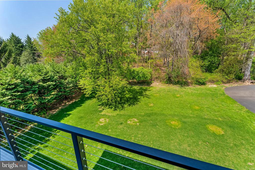 Herndon, Virginia, 20170, United States, 6 Bedrooms Bedrooms, ,6 BathroomsBathrooms,Residential,For Sale,1941281