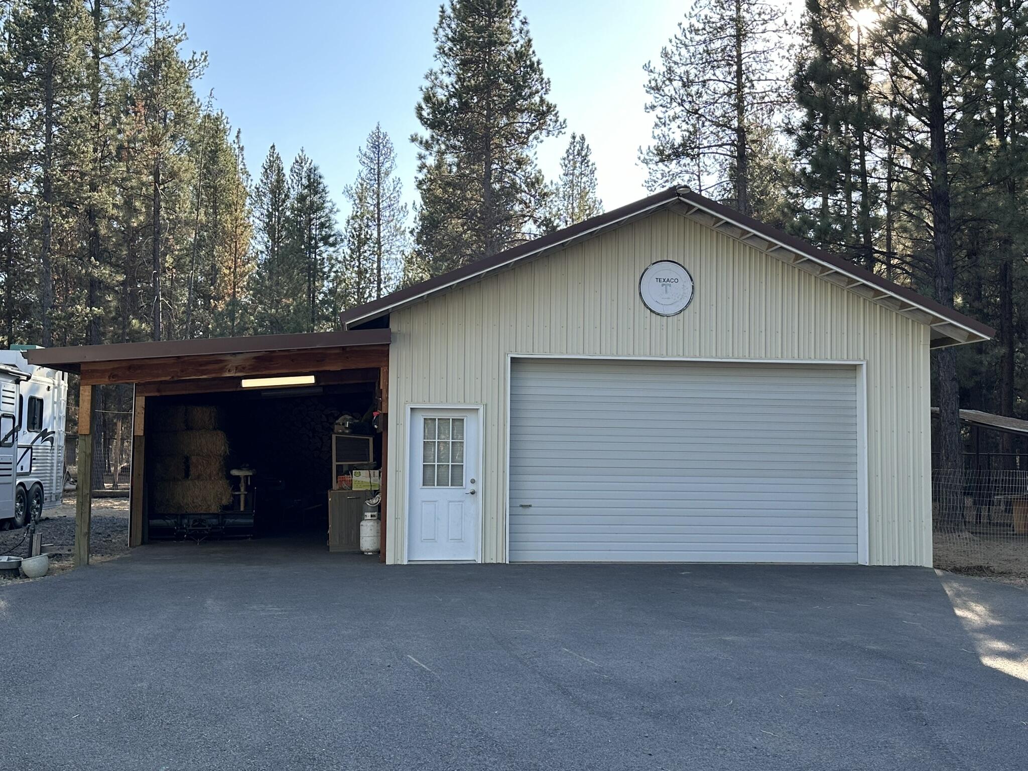 La Pine, Oregon, 97739, United States, 3 Bedrooms Bedrooms, ,2 BathroomsBathrooms,Residential,For Sale,2040090