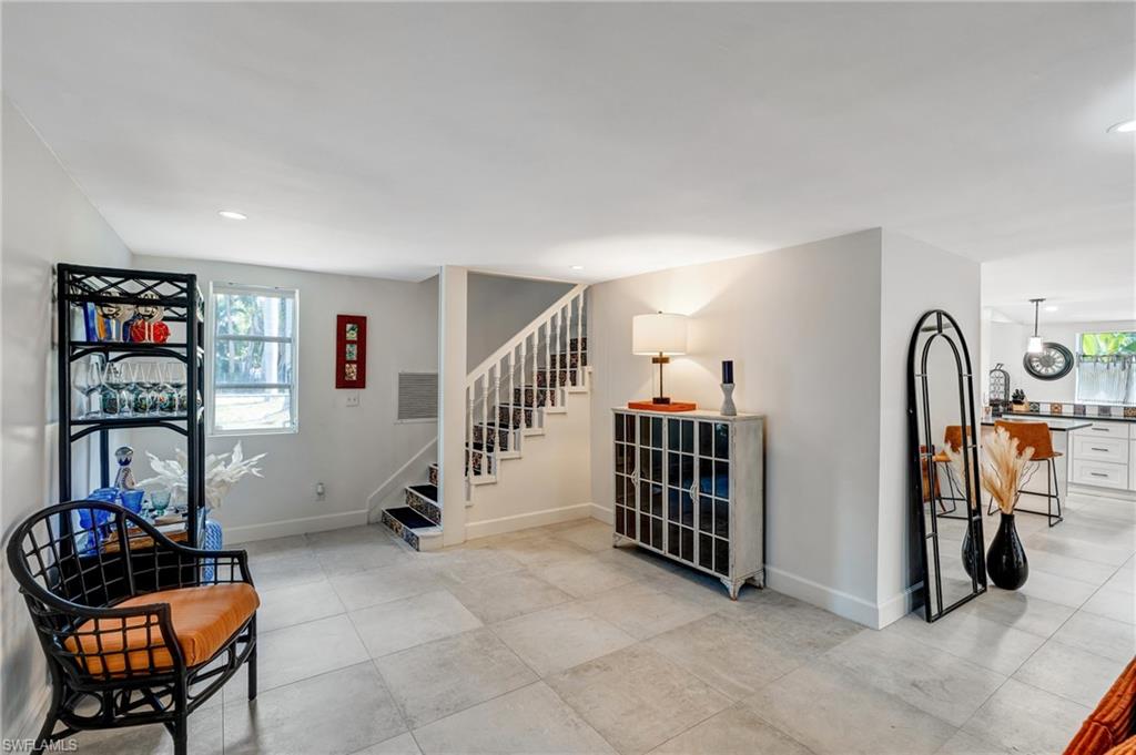 Fort Myers, Florida, 33901, United States, 3 Bedrooms Bedrooms, ,3 BathroomsBathrooms,Residential,For Sale,1991047