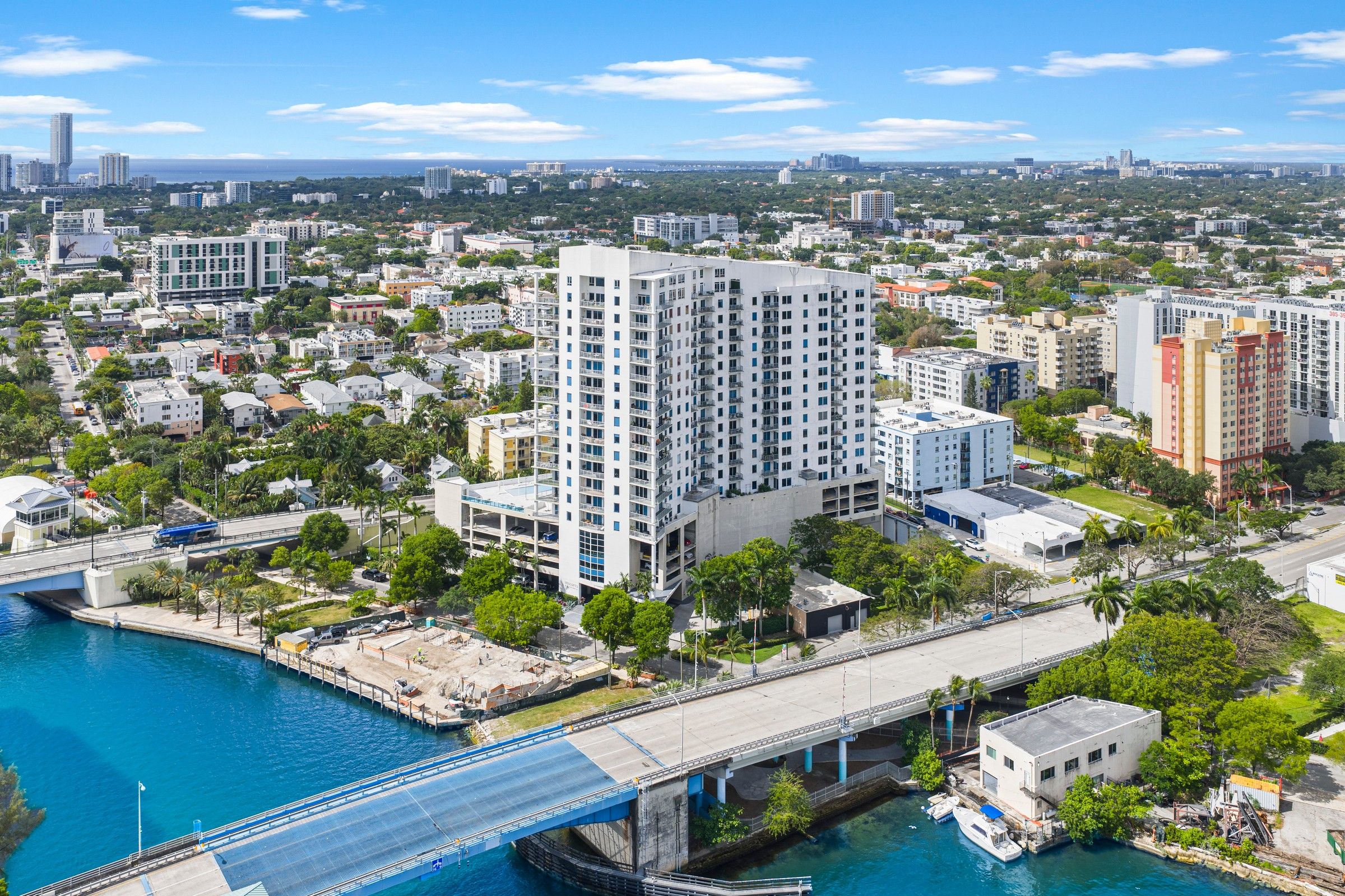  10 SW South River Dr, Miami, FL, 33130 - 物件實景