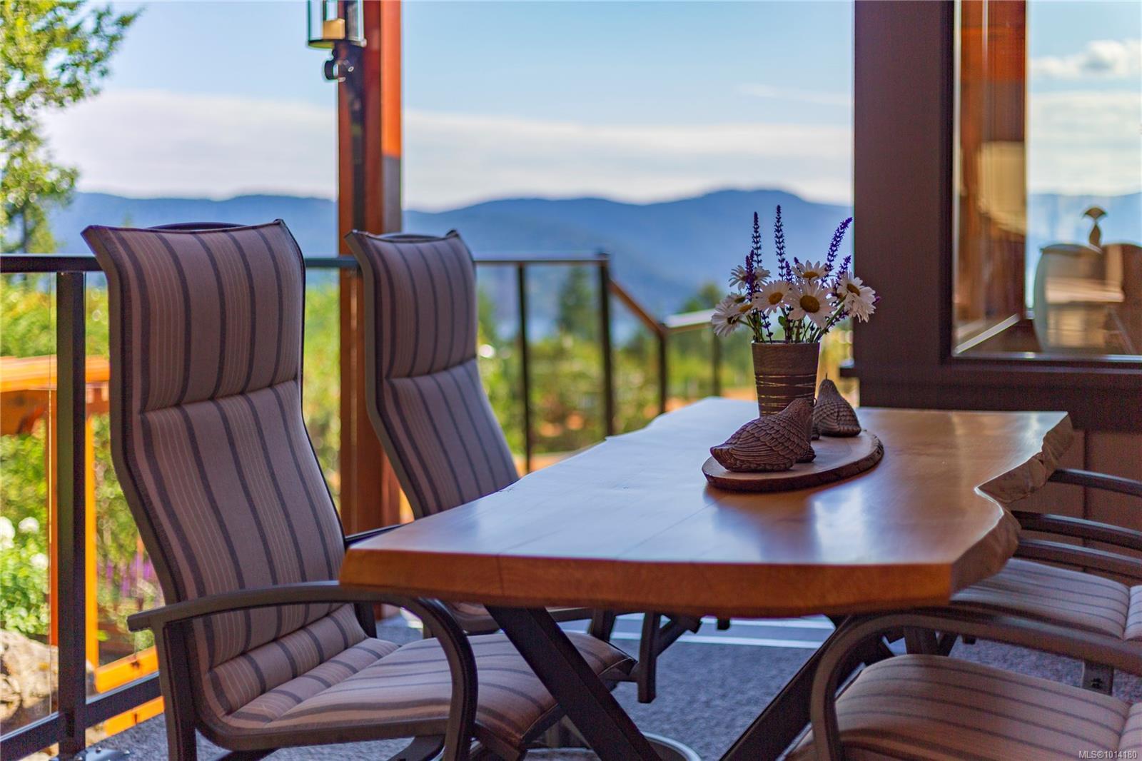 CENTRAL SAANICH, British Columbia, V8M 1S2, CA, 3 Bedrooms Bedrooms, ,Residential,For Sale,1950978