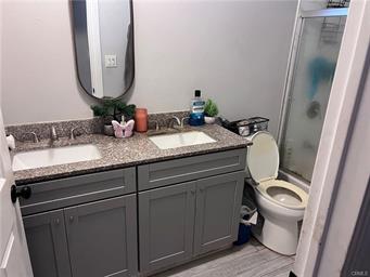 Los Angeles, California, 90061, United States, 4 Bedrooms Bedrooms, ,3 BathroomsBathrooms,Residential,For Sale,1944848