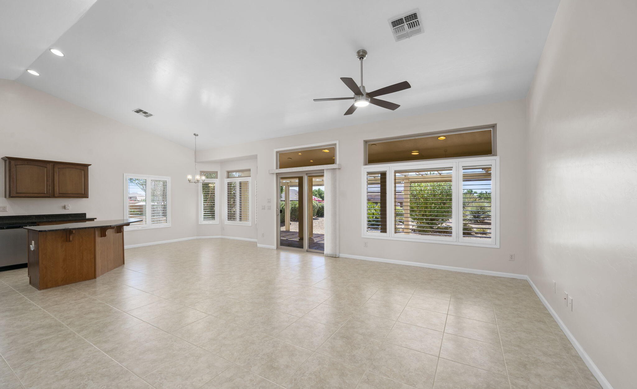  763 N Skywalker Place  Green Valley, AZ - 物件實景