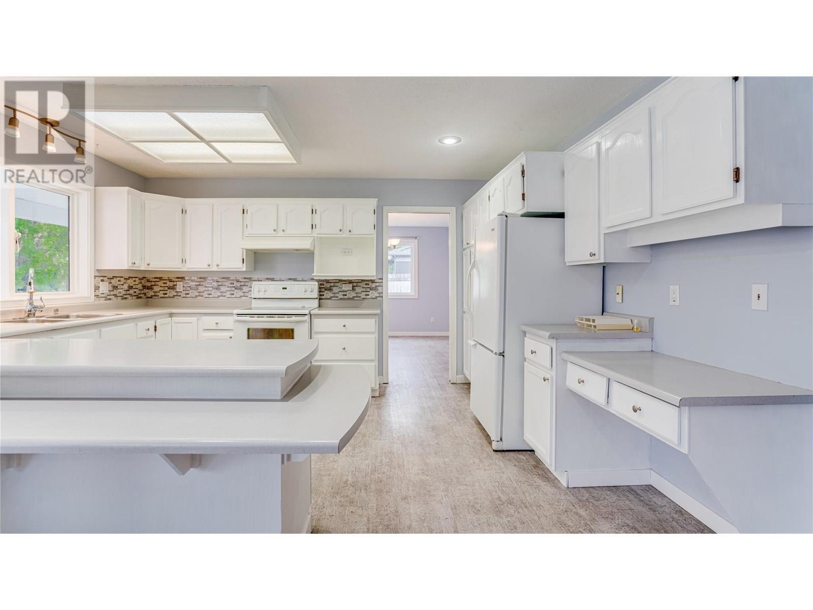 LUMBY, British Columbia, V0E 2G5, CA, 3 Bedrooms Bedrooms, ,2 BathroomsBathrooms,Residential,For Sale,1906205