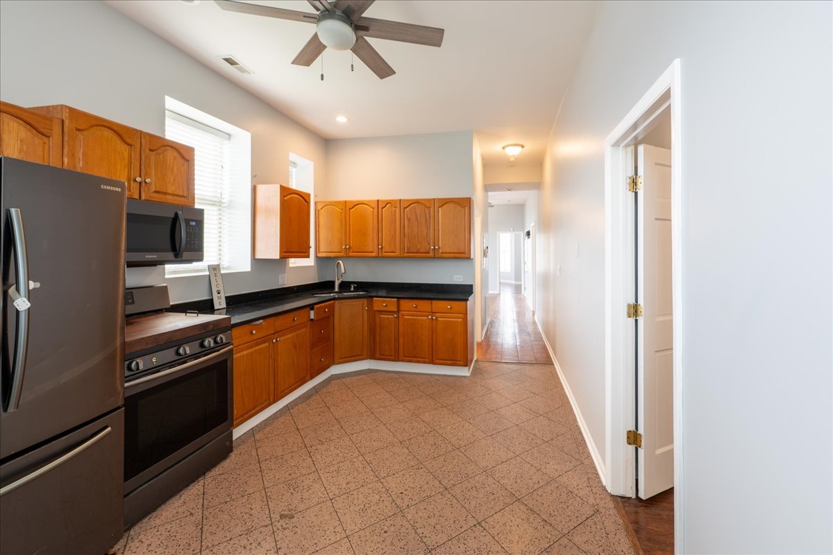 Chicago, Illinois, 60623, United States, 11 Bedrooms Bedrooms, ,Residential,For Sale,1984731