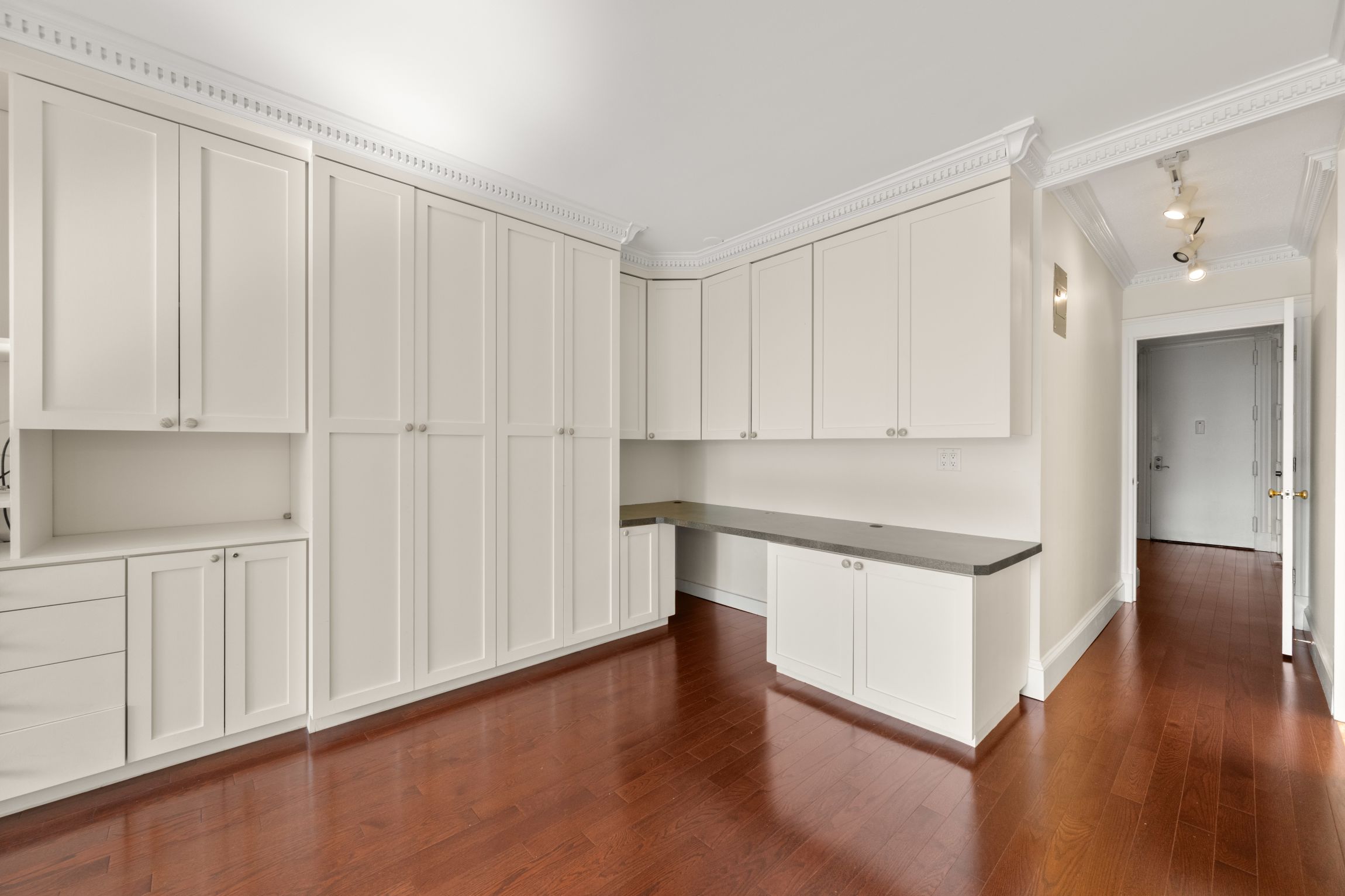  85 East India Row, Unit 10G, Boston, MA, 02110 - 物件實景