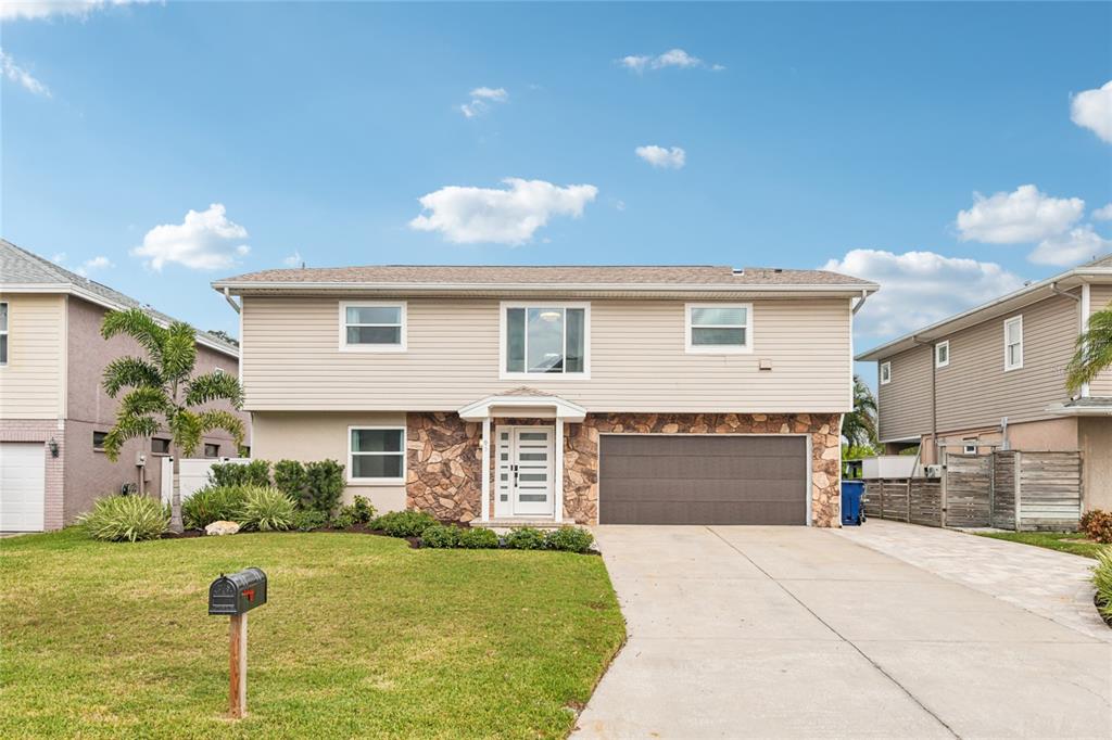 Palm Harbor, Florida, 34683, United States, 4 Bedrooms Bedrooms, ,3 BathroomsBathrooms,Residential,For Sale,2001697