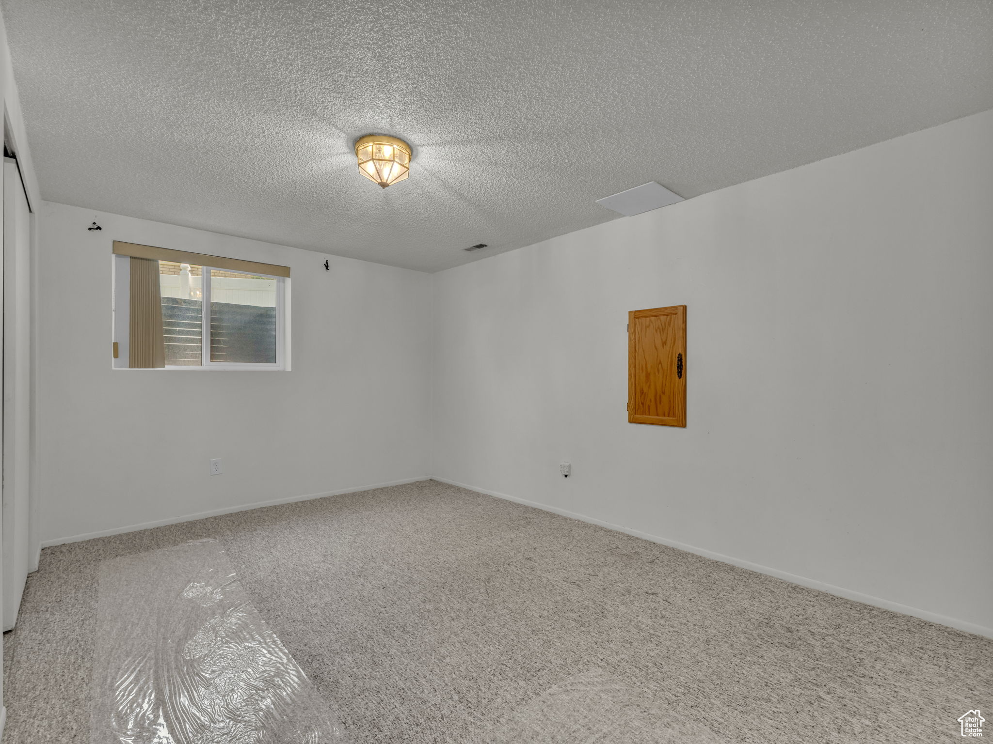 Taylorsville, Utah, 84129, United States, 4 Bedrooms Bedrooms, ,1 BathroomBathrooms,Residential,For Sale,1890353