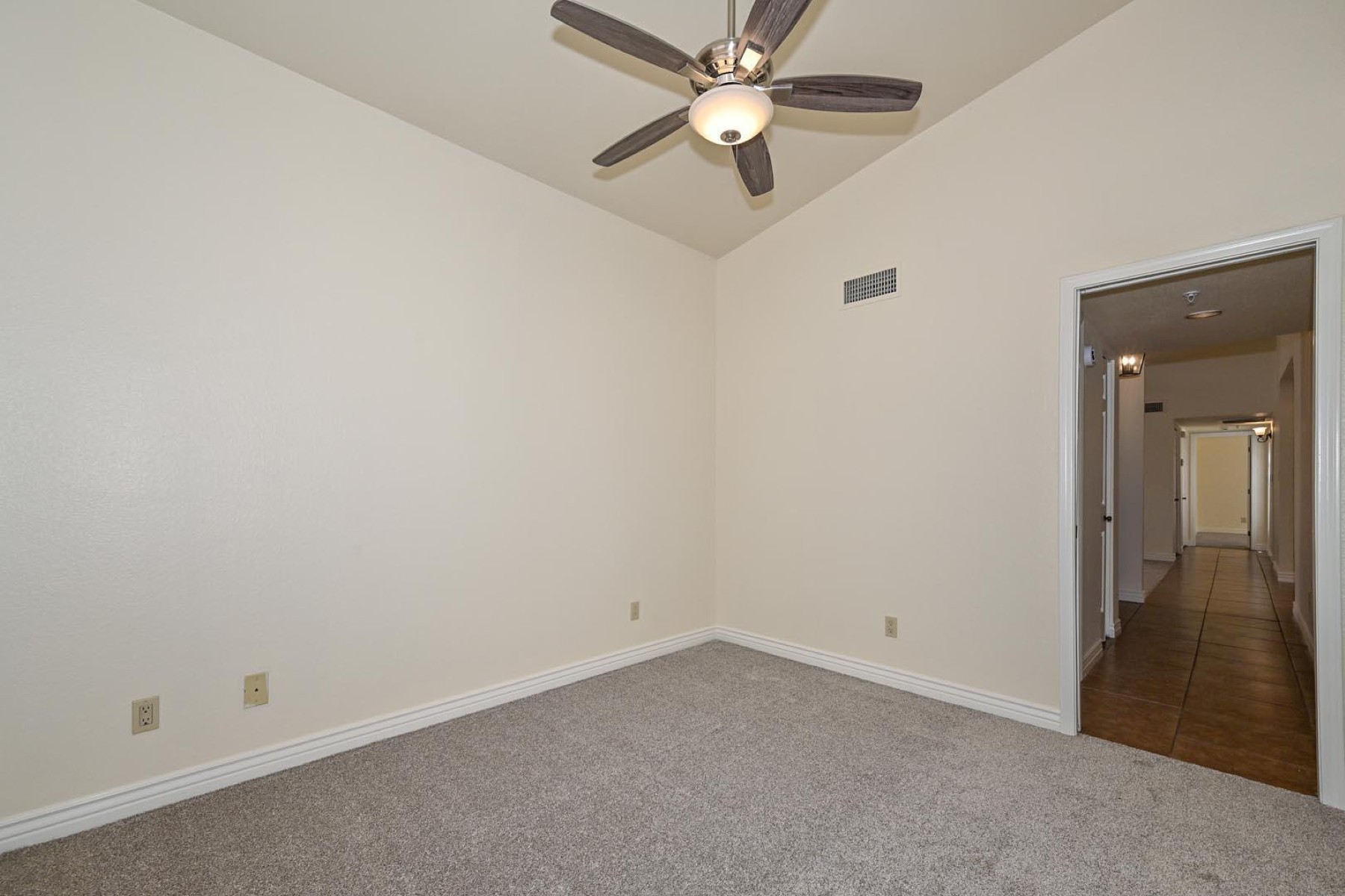  6945 E Cochise Road ¦Paradise Valley, AZ - 物件實景